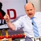 Vlna snížení doporučení na akcie McDonald’s? Kupujte je, analytici se pletou, říká Jim Cramer
