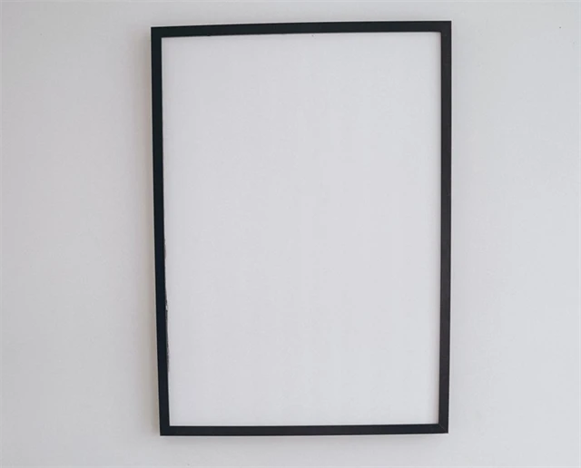 Rám obrazu, prázdný obraz, prázdno, prázdnota - ilustrační obrázek