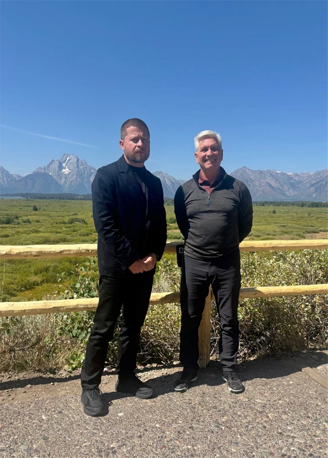 S Christopherem Wallerem