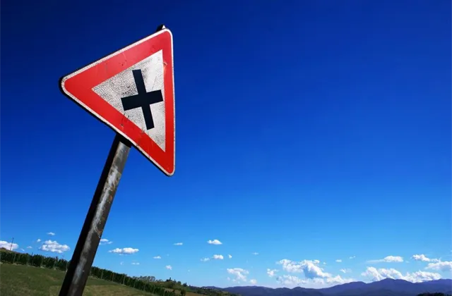 KONTEXT: Svět je na křižovatce. Další směr určí (i) centrální banky