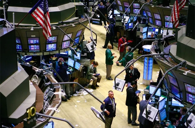 Ján Hájek (Top Stocks): Zisky amerických firem by letos měly začít opět růst, na volatilitu si ale investoři musejí zvyknout