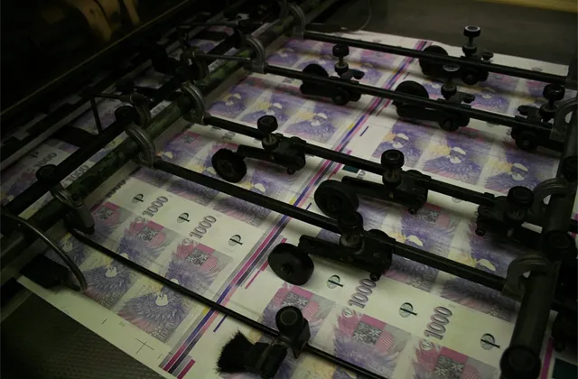 Veřejné finance ČR budou podle odhadů ČNB v roce 2017 v přebytku