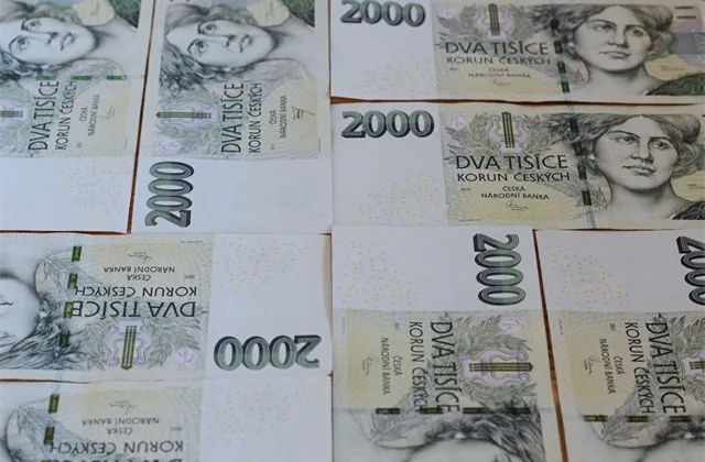 Investorský magazín: Česká koruna, britské referendum a nejbohatší lidé historie