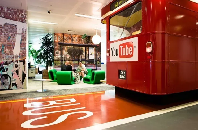 Alphabet za druhé čtvrtletí vykázal tržby i zisk nad odhady, akcie zamířily v poobchodní fázi výše