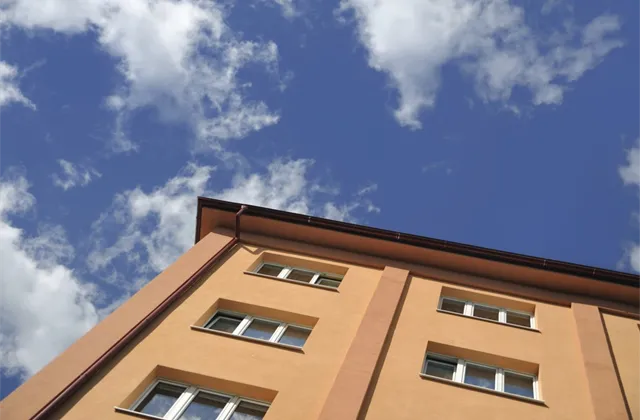 Osobní vs. družstevní vlastnictví: Do jakého bytu je teď lepší investovat?