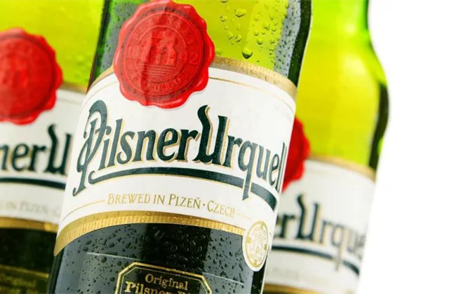 Japonský pivovar Asahi se dohodl na převzetí Plzeňského Prazdroje. Co to znamená pro český pivní trh?