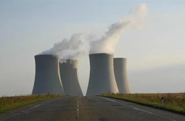 MPO jednalo o stavbě jaderného bloku se všemi šesti zájemci