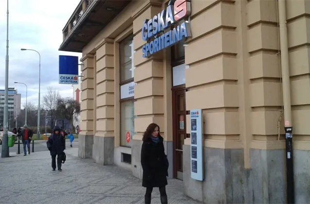 Česká spořitelna loni vydělala 15,5 miliardy Kč. Jak hodnotí výsledky největší české banky její finanční ředitel Wolfgang Schopf?