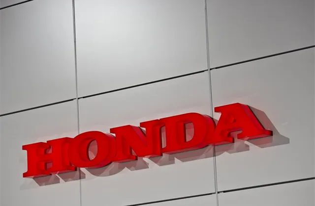 Honda utrpěla pokles čtvrtletního zisku, ale zlepšila výhled
