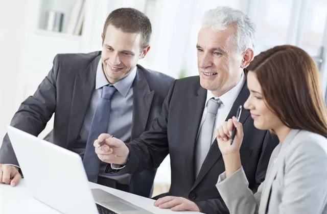 Investorský magazín: Výhody placeného poradenství