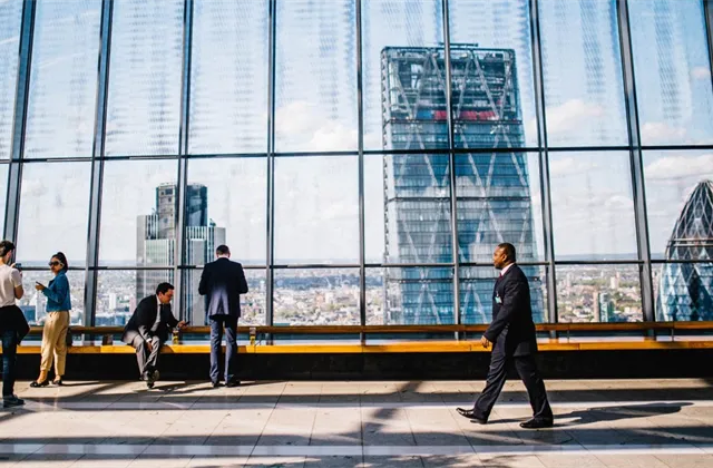 Končí éra korporací?