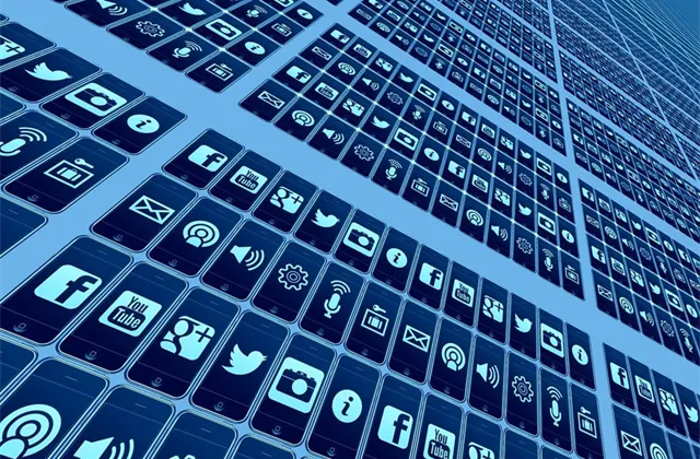 Morávek (Softec): Mladá generace chce řešení teď hned, jinak jde jinam. Firmy na to musejí reagovat