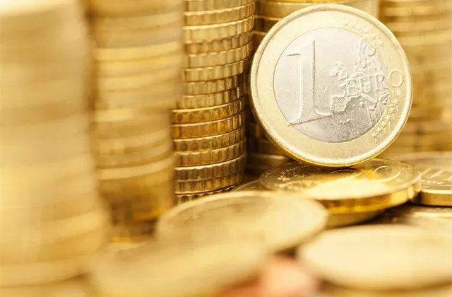Investorský magazín: Euro slaví 20. narozeniny