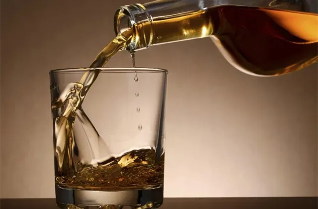 Investice do alkoholu: Pozor na plagiáty a potřebu správného skladování investičních lahví