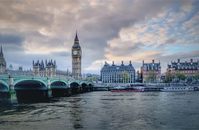 Global Britain v prachu a lekce pro fanoušky czexitového adrenalinu