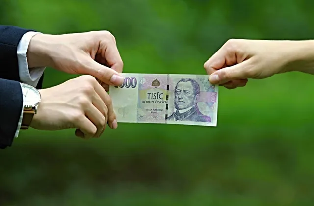 Základní příjem: Začátek relevantní debaty v době, kdy ekonomika roste, ale práce ubývá