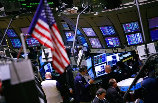 Americké akciové indexy v pondělí dále posílily, i Dow je na historickém maximu