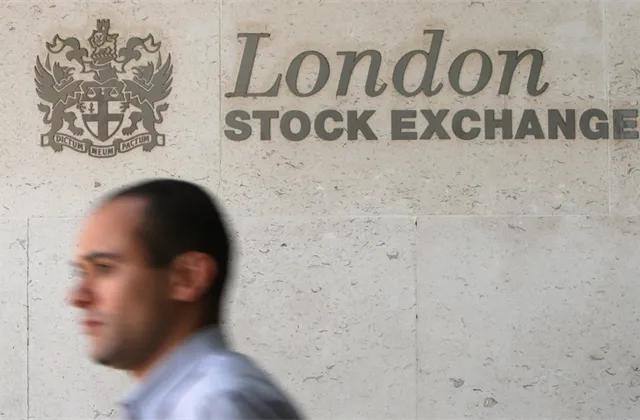 Evropské akcie na Štědrý den posílily, panevropský index STOXX Europe 600 stanovil nové maximum