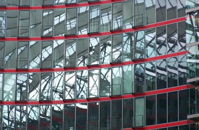 Investorský magazín: Komerční reality a doplňkové penzijní spoření v portfoliu drobného investora