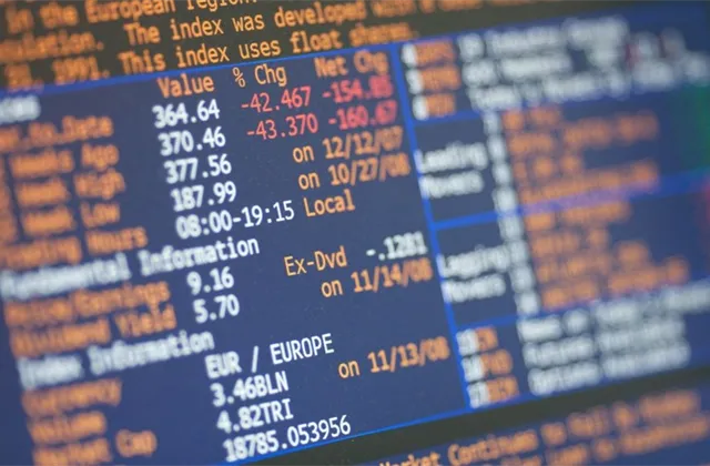 Bloomberg, makléř - ilustrační foto