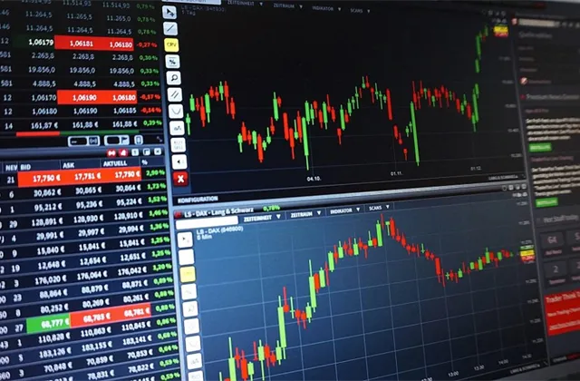 Obchodování, trading, trhy, monitor - ilustrační foto
