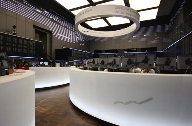 Filip Kejla (WOOD & Company): Sledujte výnosy dluhopisů a volatilitu, hlubší korekci ale v záplavě peněz od centrálních bank a vlád nečekám