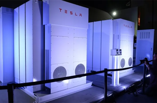 Tesla Powerpack, baterie - ilustrační foto