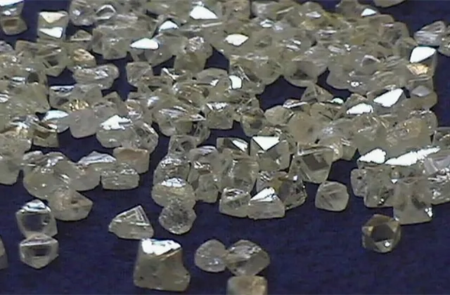 Investice do diamantů: Manuál (nejen) pro začátečníky