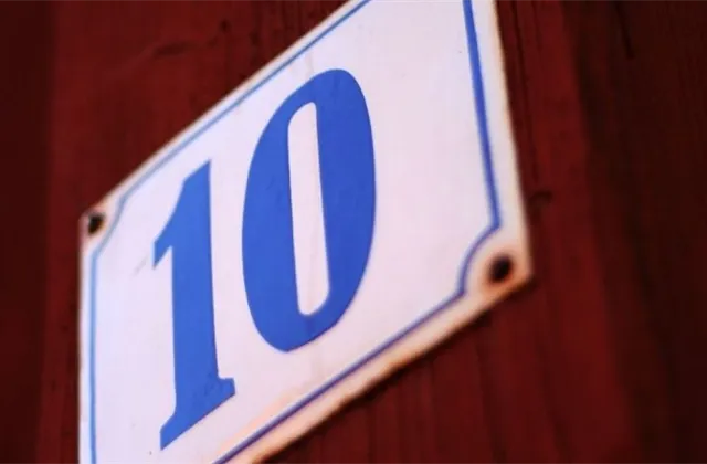 TOP 10