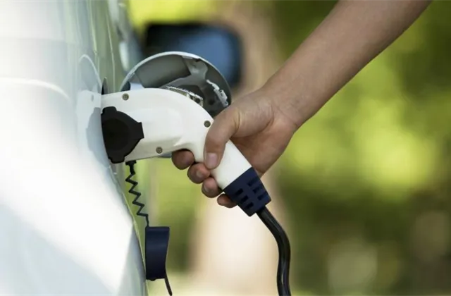 Auta na elektřinu, elektromobily, ekologická auta