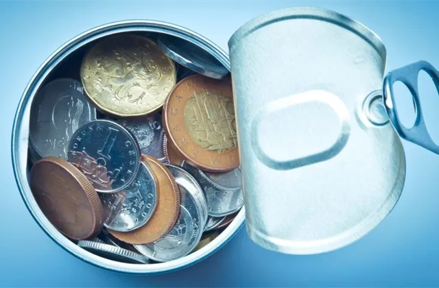 Úspory Čechů již nerostou aneb konec jednoho analytického sportu