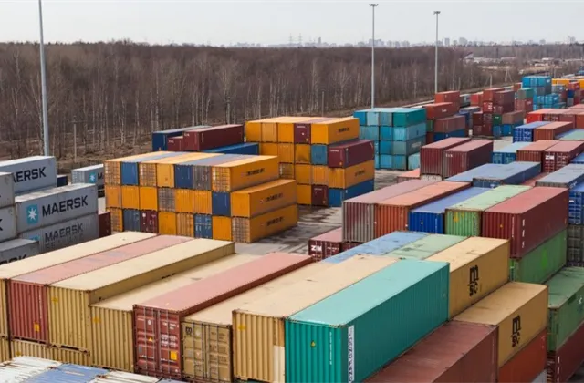 Global Ports, kontejnery, přeprava