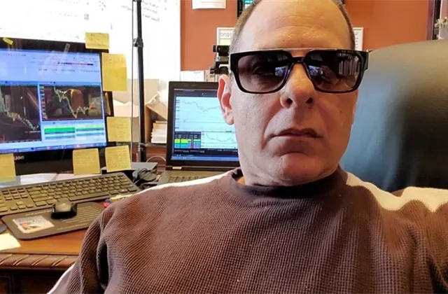 Tradingová legenda poodhaluje karty. Jakou má strategii, kdy ideálně nakupuje a jaká pravidla dodržuje?