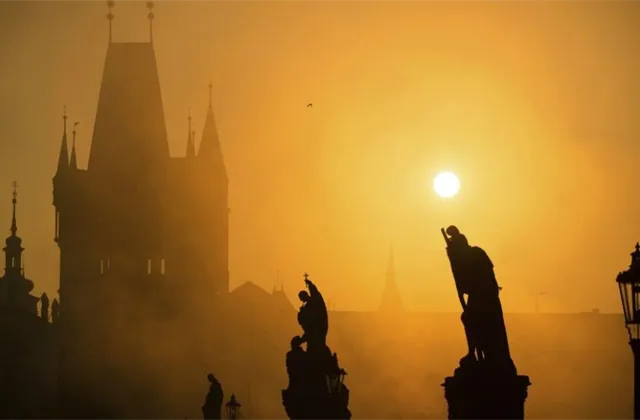 Citibank: Český HDP letos poroste méně, než se čekalo