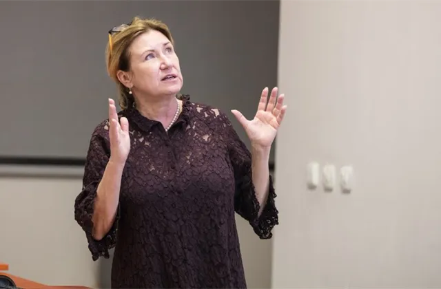 Zamrazilová: Mzdově-inflační spirála se může nebezpečně roztočit a nelze vyloučit stagflaci