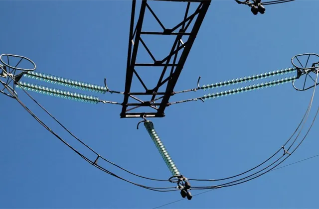 Kdo může za raketový růst cen elektřiny a zemního plynu?