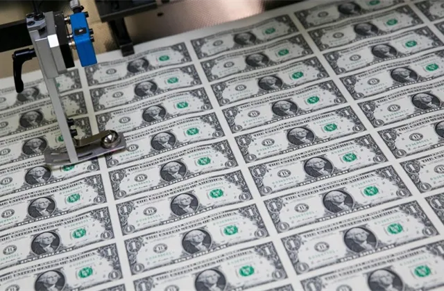 Cena nových peněz roste, nejtvrdší úder (stále) hrozí technologickému sektoru