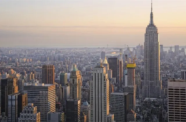 Americká ekonomika v únoru vytvořila 678 tisíc pracovních míst, míra nezaměstnanosti klesla na 3,8 %