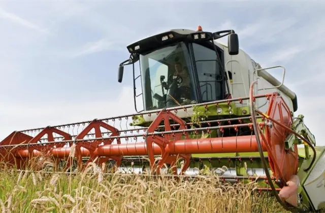 Proč investovat do zemědělských farem, půdy a lesů? Dva experti vám to vysvětlí za tři minuty