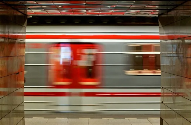 Co musíte ráno vědět (12.|dubna 2022)