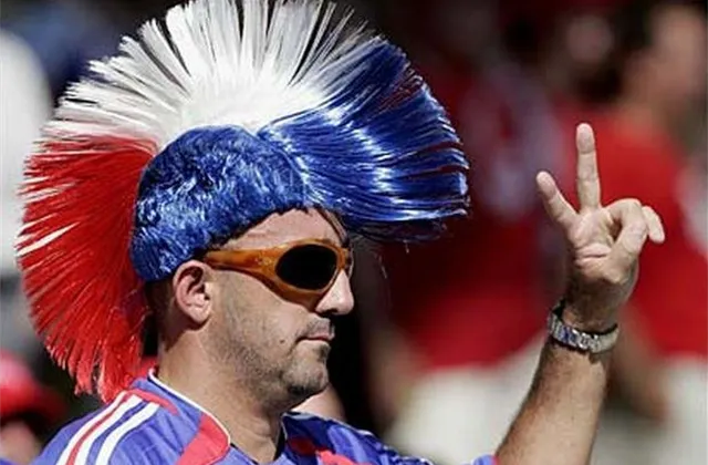 Německý člen ECB vyzval Francii ke snížení deficitu na 3 %