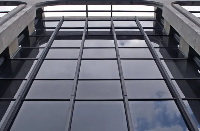 Jde o cenu peněz, hlupáku! Tyto faktory zahýbou trhem s komerčními nemovitostmi ve druhém pololetí