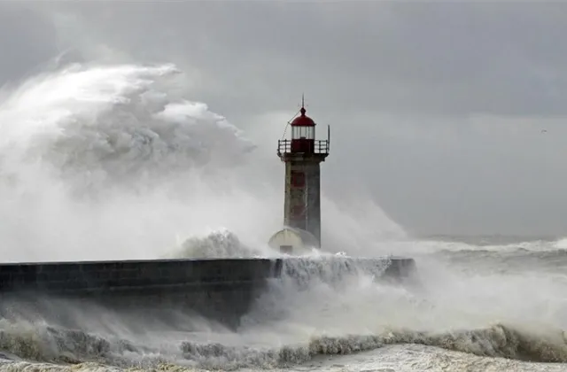 Jak přežít bouři na trzích a ještě na ní vydělat?