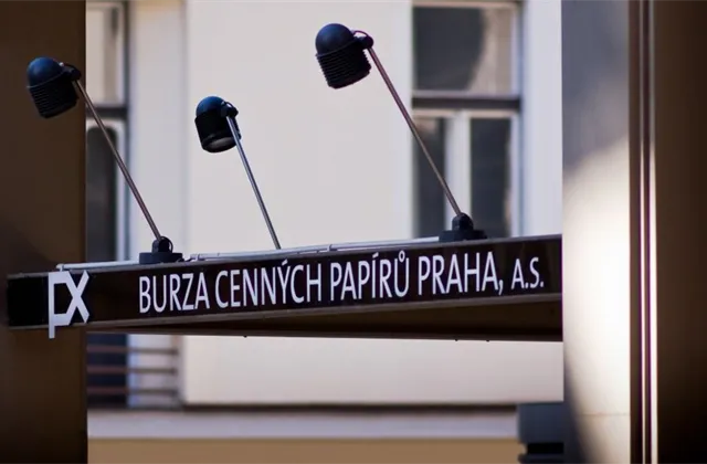 MONETA Money Bank, Erste Group Bank, Komerční banka, Vienna Insurance Group: Kompletní přehled investičních doporučení (30. 6. 2022)