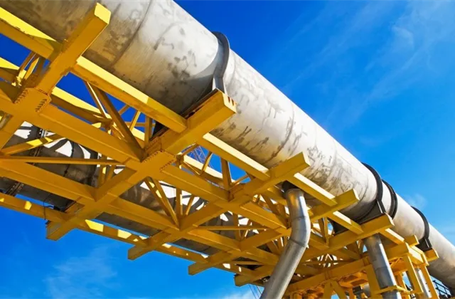 Tyleček (XTB): Nová maxima cen ropy nelze vyloučit, situace na trhu bude dále napjatá