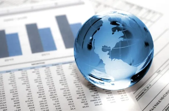 Třetí kvartál na trzích: Co čekají analytici z Erste od akcií, dluhopisů a měn?