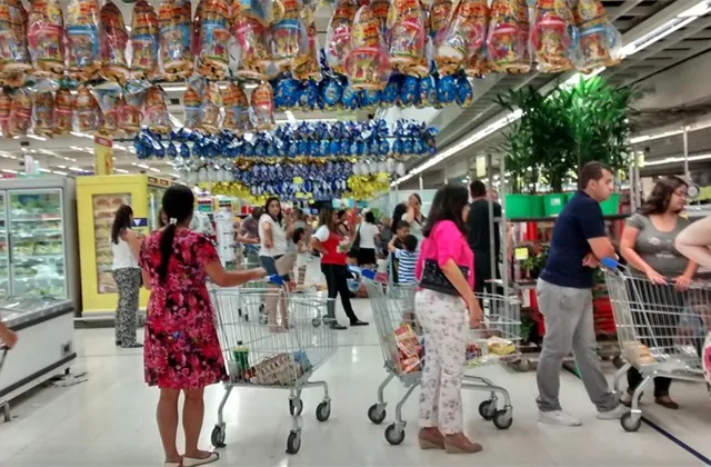Nakupování, nákupy, supermarket, obchod - ilustrační foto