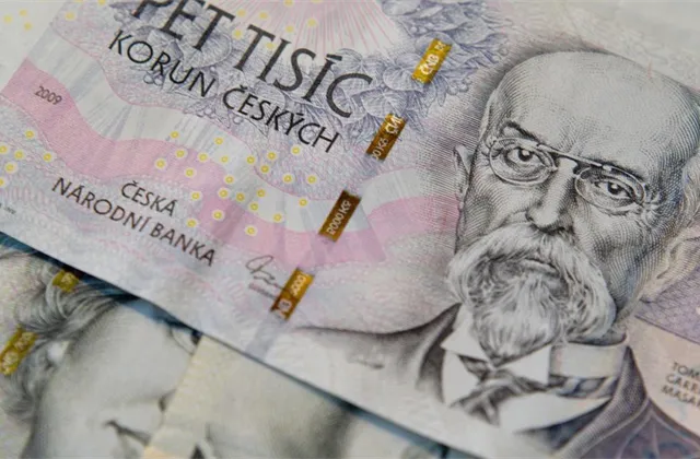 Česká koruna, bankovky - ilustrační foto
