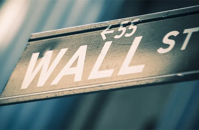 Americké akcie ve čtvrtek oslabily, investoři čekali na projev šéfa Fedu v Jackson Hole