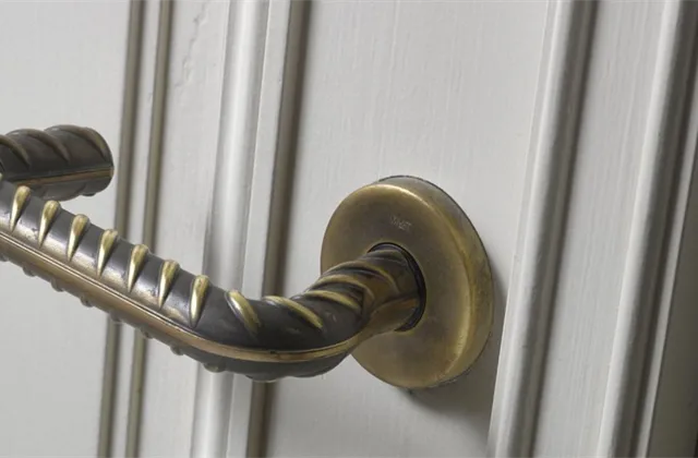 Výrobce designových klik a kování M&T 1997 v prvním pololetí dosáhl zisku 20,5 milionu Kč, firma vyplatí zálohu na dividendu 1 250 Kč na akcii